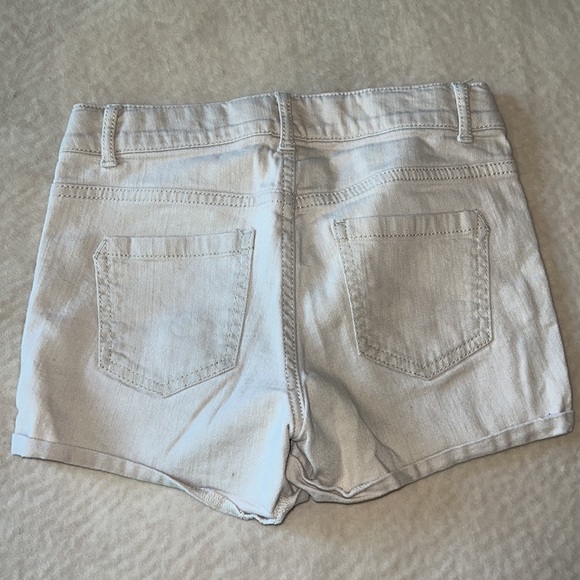 So Her cream colored stretchy shorts - Picture 2 of 3
